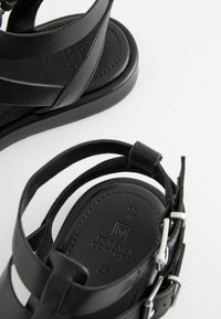 Next FOREVER COMFORT GLADIATOR STANDARD - Sandaler - black