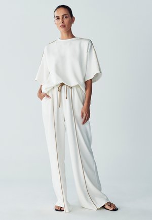 BRENNA  - Camiseta básica - white