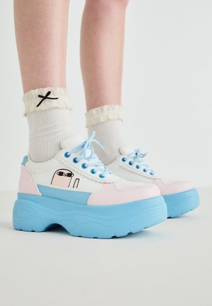 Koi Footwear BEAN SAYS HI - Športni copati - blue