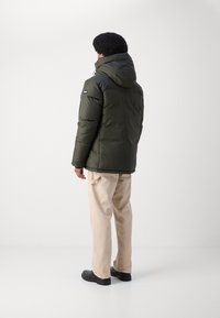 Schott ELWIN - Abrigo de invierno - dark kaki