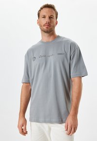 Koton Camiseta estampada - grey