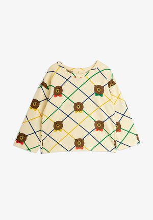 Camisa de manga larga beige clara con cuello redondo, que presenta un estampado de osos en toda la prenda y acentos en un patrón de diamantes de colores azul, verde y amarillo.