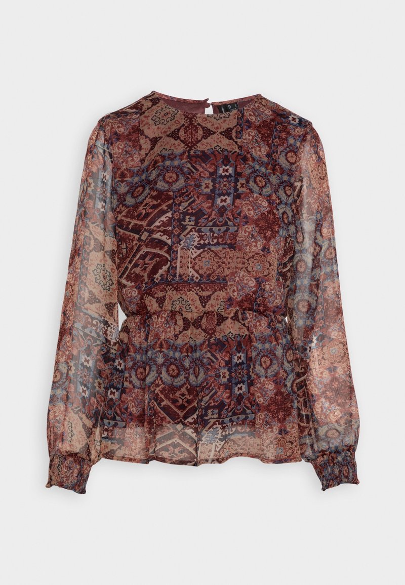 Blusa transparente de manga larga con un cuello alto, que presenta un patrón de paisley y flores multicolor en tonos rojos, azules y beige. Con cintura tipo peplum.