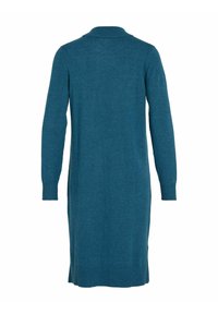 Lång tealfärgad kardigan i stickat med långa ärmar, ribbade ärmslut och ribbad nederdel, visad bakifrån mot en vit bakgrund.