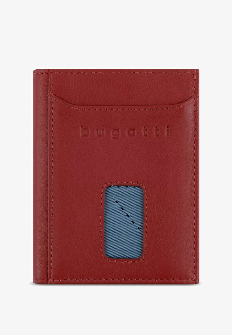 Rood leren kaarthouder met een gestructureerde afwerking, een centrale uitsparing voor een ID of kaart en geperst merk op de voorkant.