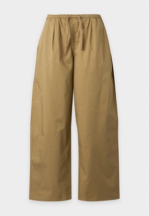 Nike Sportswear, STREET PANT - Pantalon de survêtement - parachute beige