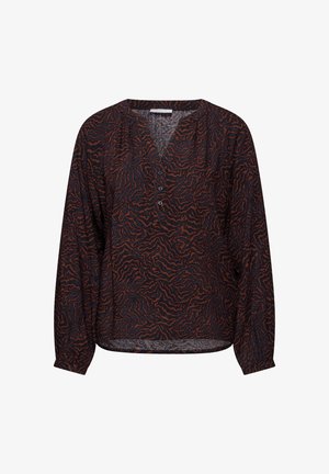 Blouse à manches longues en tissu sombre avec un motif abstrait marron et bleu marine, présentant un décolleté en V et des détails de boutons. Texture douce, coupe décontractée.