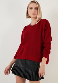 LELA Maglione - red