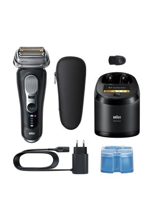 BRAUN ELEKTRISCHER RASIERER - SERIES 9 PRO+ 9660CC WET&DRY - BLACK - Electric razor - black