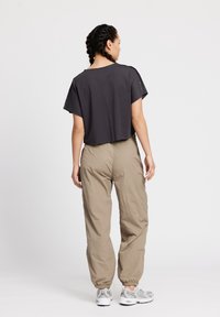 rethinkit studios RAW EDGES CAEN - T-shirt basic