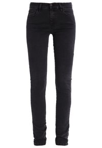 Pantalones vaqueros negros ajustados de denim, con un diseño clásico de cinco bolsillos y cierre de botón. Textura suave con un ligero estiramiento.