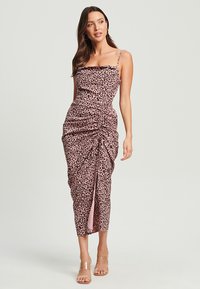 BWLDR CASSI  - Cocktailjurk - pink abstract leopard print