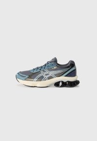 ASICS SportStyle - GEL KINETIC FLUENT UNISEX - Trainers - carrier grey/pure silver-coloured Thumbnail Image 1