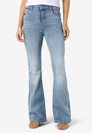 NMWENDIE NOOS - Flared jeans - light blue denim
