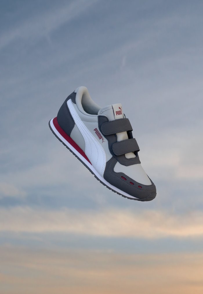 PUMA CABANA RACER 20 UNISEX - Trainers - cool light gray/white/garnet glow/moody gray