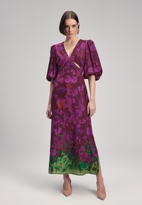 adL V-NECK CUT- OUT DETAILED - Maksimekko - printed damson