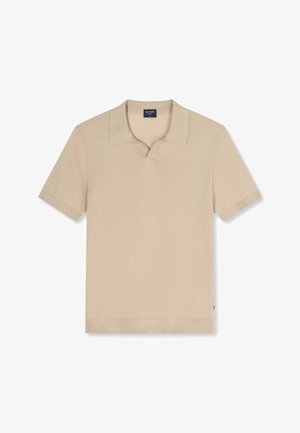 Beige poloshirt met korte mouwen, een platte kraag en een kleine V-vormige inkeping bij de hals, getoond op een witte achtergrond.