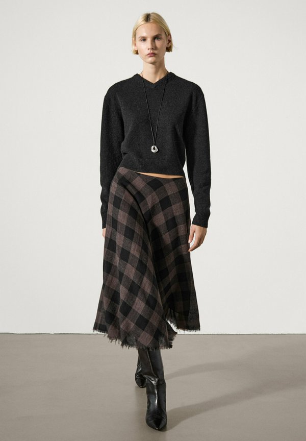 CHECK - A-line skirt3