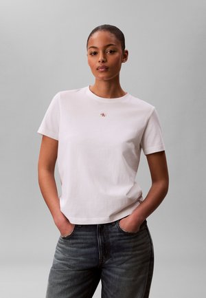 Calvin Klein Jeans LABEL CLASSIC FIT TEE - Tricou basic - bright white