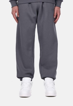 LOOSE FIT  - Tracksuit bottoms - steel grey