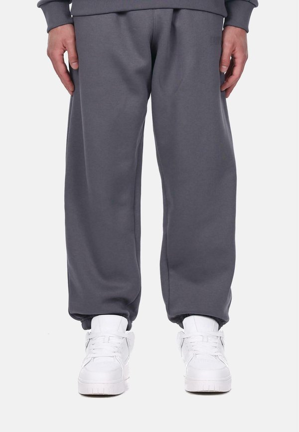 LOOSE FIT  - Jogginghose