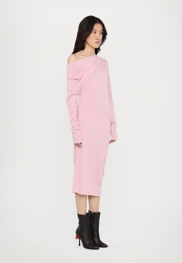 GOLDEN - Jumper dress - rosa2