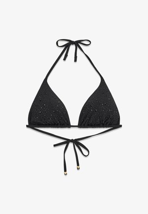 Czarny trójkątny top bikini z wiązaniem na szyi i z tyłu, ozdobiony małymi czarnymi koralikami na materiale.