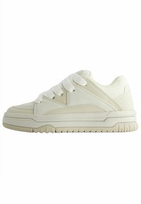 CHUNKY SKATER - Sneakers basse - white
