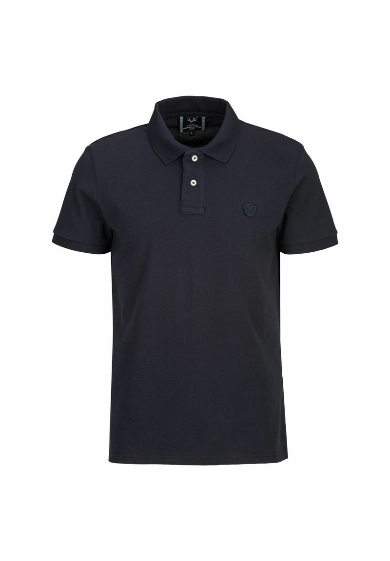 Marineblauwe polo met korte mouwen, twee-knops sluiting, ribgebreide kraag en een gestructureerde logopatch op de linkerborst. Zachte katoen stof.