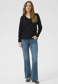 Culture BASE GITH - Tops ar garām piedurknēm - black