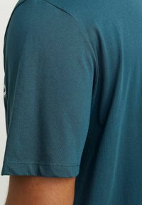 Jack & Jones JJELOGO - Marškinėliai su spaudiniu - deep teal