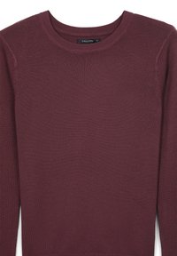 Burgunderfarbener Rundhals-Pullover aus weichem, gestricktem Material. Hat lange Ärmel und einen gerippten Saum für eine taillierte Silhouette.