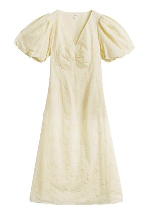 Lichtgele midi-jurk met pofmouwen, V-hals, gerimpelde buste en subtiele bloemrijke borduursels over de hele stof.