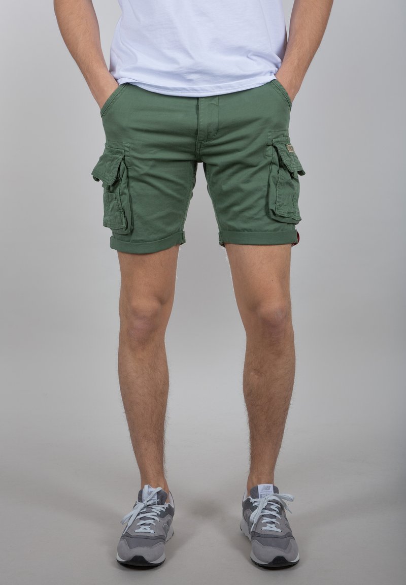 Alpha Industries CREW - Šortky - vintage green