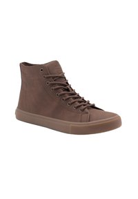 Zapatilla alta marrón hecha de material sintético texturizado con puntera redonda, parte superior con cordones y suela de goma. Presenta un diseño limpio y costuras.