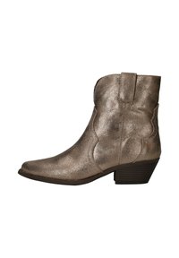 Bronzen metalen enkellaars met een spitse neus, western-stijl stiksels en een lage gegoten hak. Glad textuur oppervlak met decoratieve accenten.