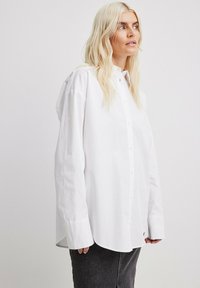 Paitapusero - white