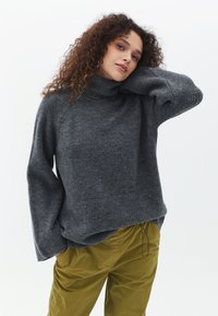OXXO SOFT TOUCH LOOSE FIT - Sweter