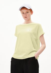 ARMEDANGELS IDAARA - T-shirt basique - pastel green