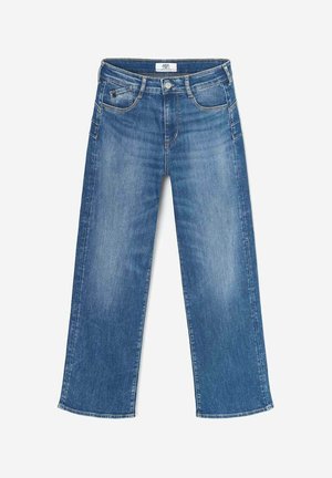 Jeans en denim bleu avec une coupe droite, dotés d'une taille mi-haute, de cinq poches et d'un léger effet décoloré. Le tissu est lisse avec une finition classique.