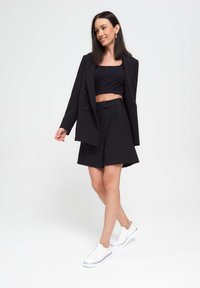 Cesare Gaspari Matalavartiset tennarit - white