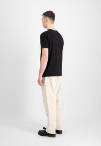 Alpha Industries Marškinėliai su spaudiniu - black   silver