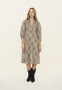 BLOOMING - Nappali ruha - soft green