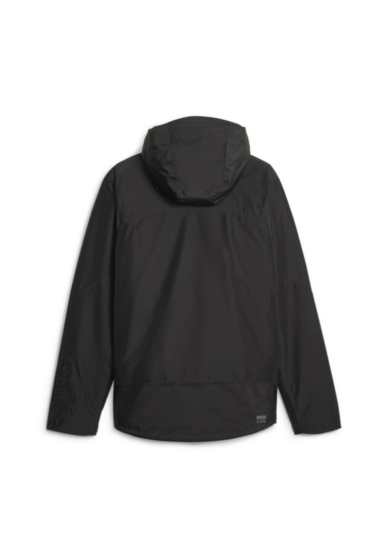 Schwarze leichte Jacke mit Kapuze, glatter Textur, verstellbaren Manschetten und einem längeren Rückensaum. Mit Logodetail auf dem Ärmel.