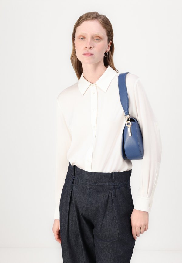 PLEATED PANTS - Relaxed fit jeans2