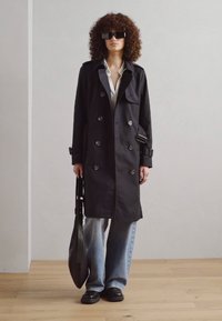 Esprit - Prochowiec