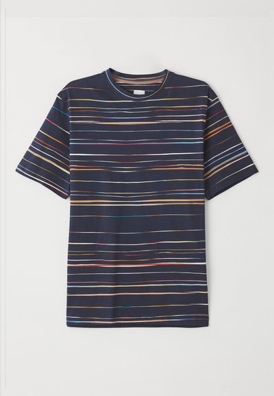 Jūras spēku īsām piedurknēm T-krekls ar horizontālām svītrām dažādās krāsās, apaļa kakla izgriezums, mīksta auduma, un brīvs piegriezums.