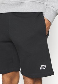 New Balance SMALL LOGO - Shorts - black