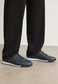 TITANIUM  - Sneakers low - dark blue