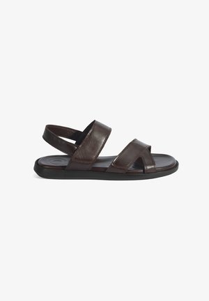 Braune Ledersandalen mit zwei breiten Riemen, einem offenen Zehendesign und einer gepolsterten Innensohle auf einer langlebigen schwarzen Sohle.